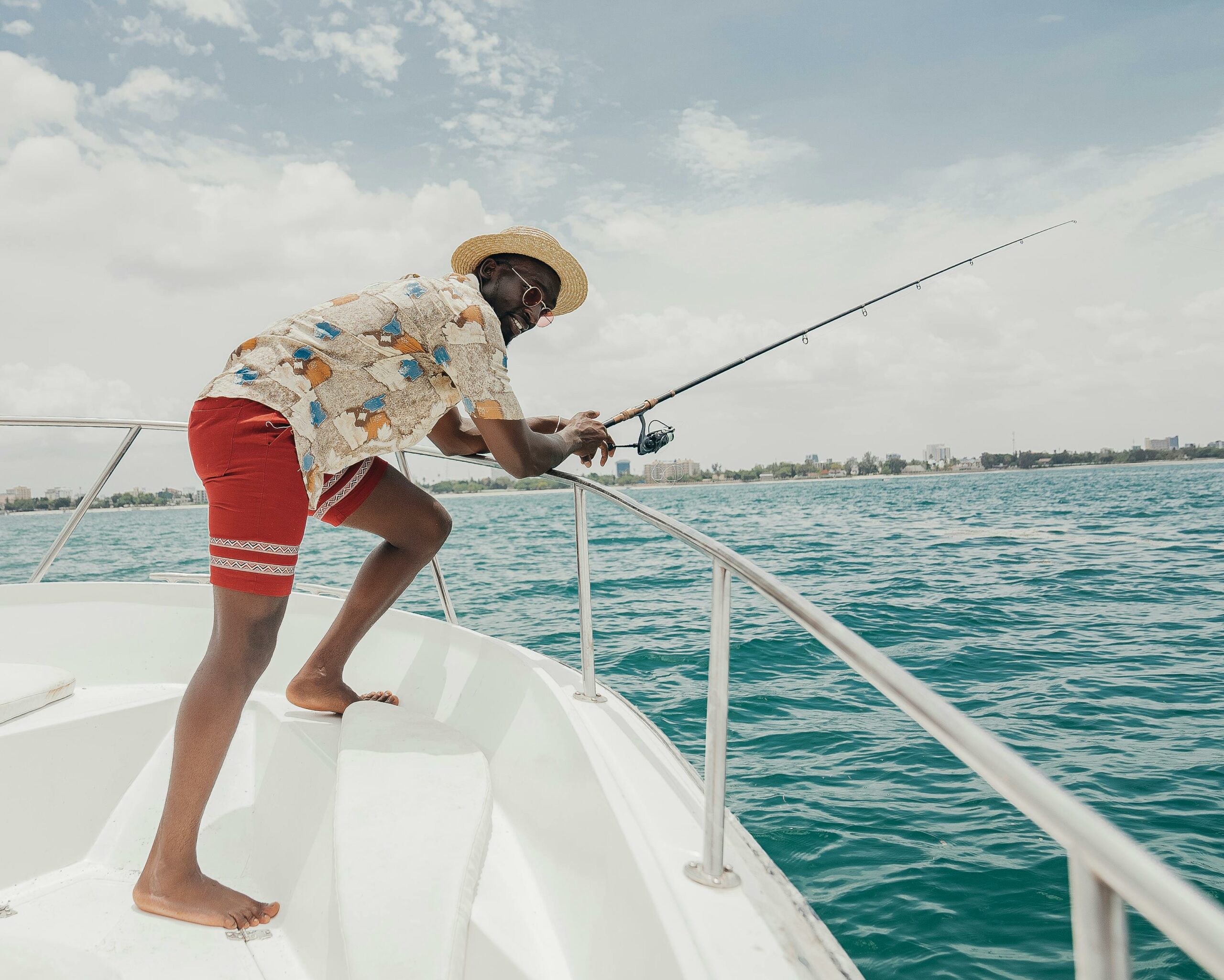 Pêcher en mer grâce au permis obtenu chez Bateau École de Villennes Pêcher en mer grâce au permis obtenu chez Bateau École de Villennes