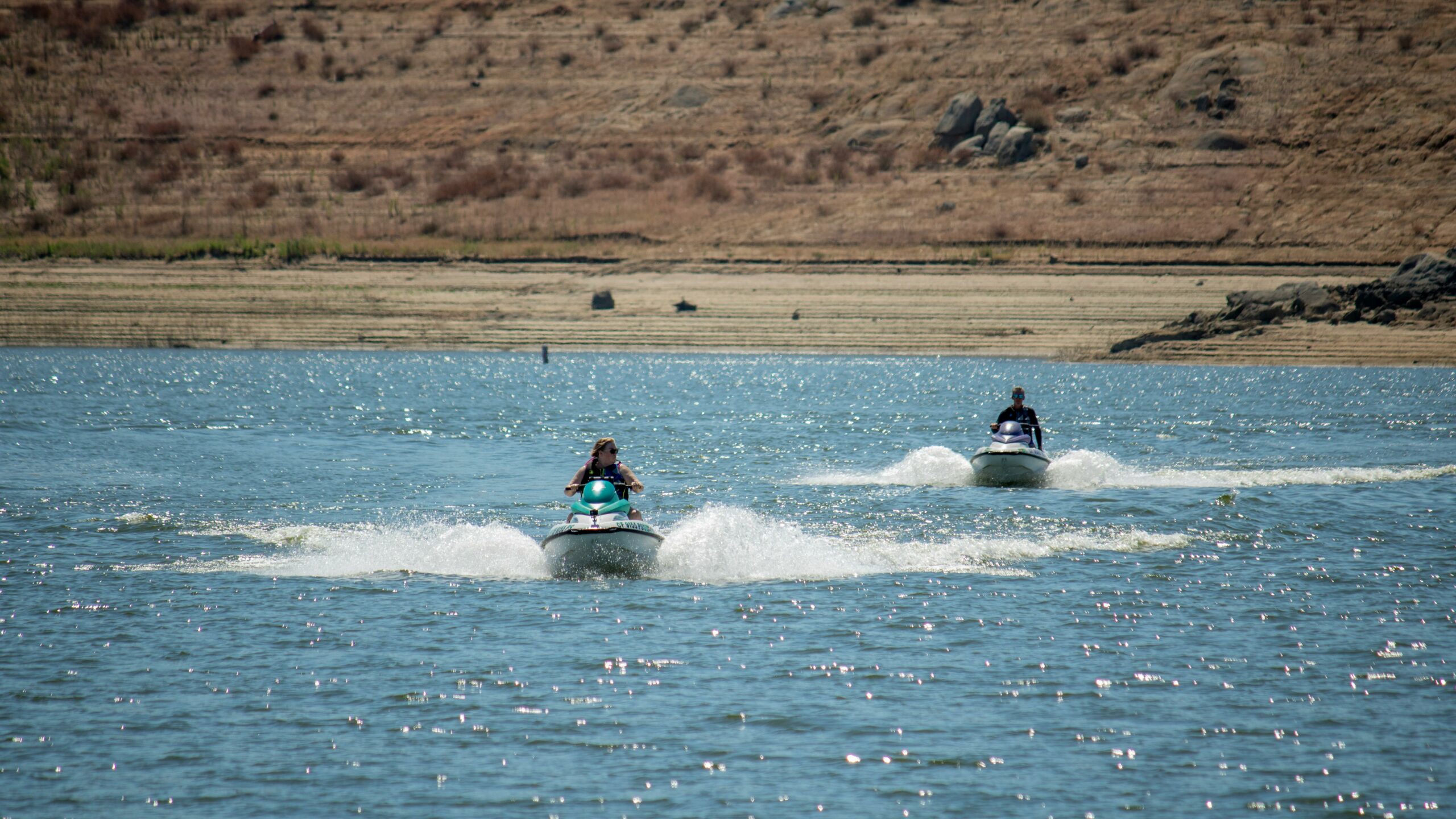 Jet ski grâce au Permis Bateau obtenu chez Bateau École de Villennes Jet ski grâce au Permis Bateau obtenu chez Bateau École de Villennes